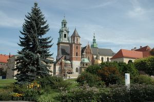 I giardini e la chiesa