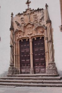 il portale della cappella