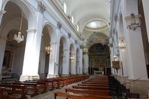 l'interno della cattedrale